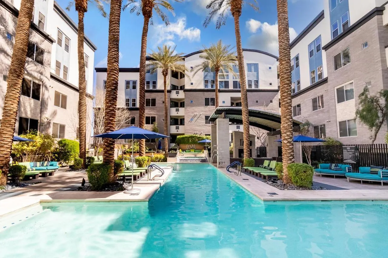 2 Story Loft With Mountain & City Views-King Bed & Parking 4011 Phoenix 0*,
