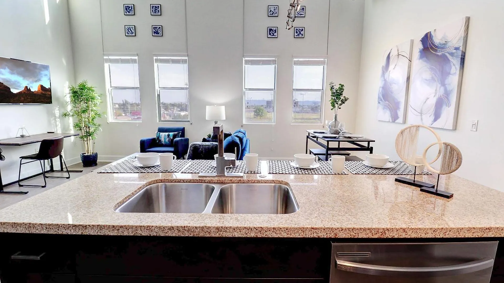 2 Story Loft With Mountain & City Views-King Bed & Parking 4011 Phoenix United States